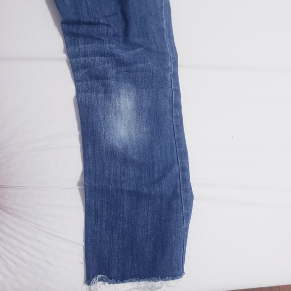 Ariya Jeans Straight Leg/ Flare Low Waisted Denim Jeans - Picture 5 of 14